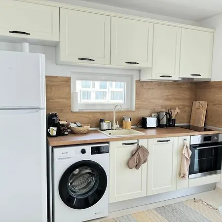 Saltwater Escape In Apartment